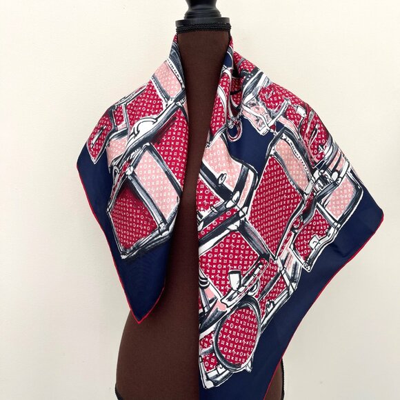 New Louis Vuitton Scarf Monogram Logo Trunks Luggage Blue Red Silk Wrap - Picture 6 of 16